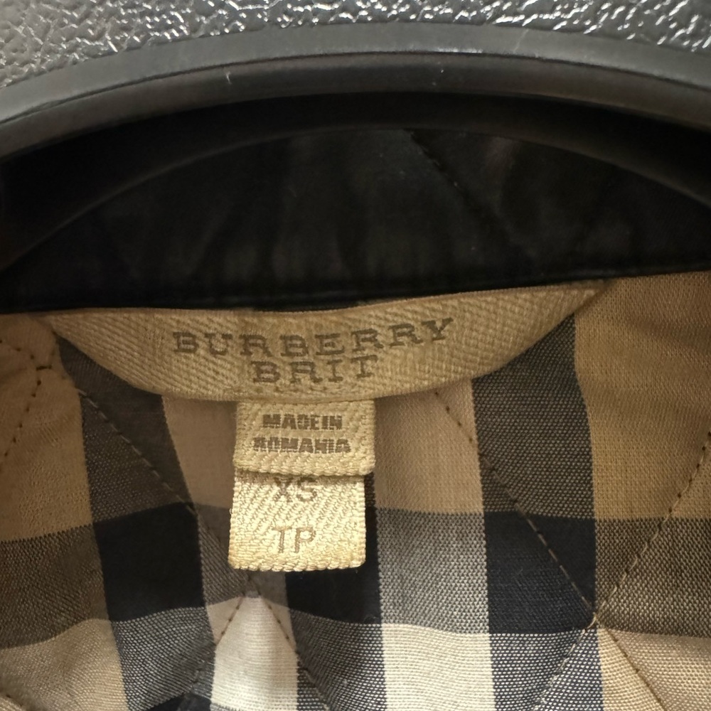 Burberry jacket - Picture 6 of 11